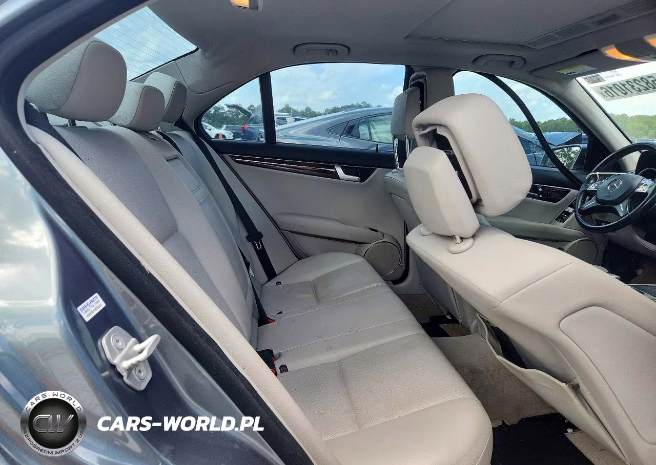 2012 Mercedes-Benz C 250 VIN:WDDGF4HBXCR212162 - 10