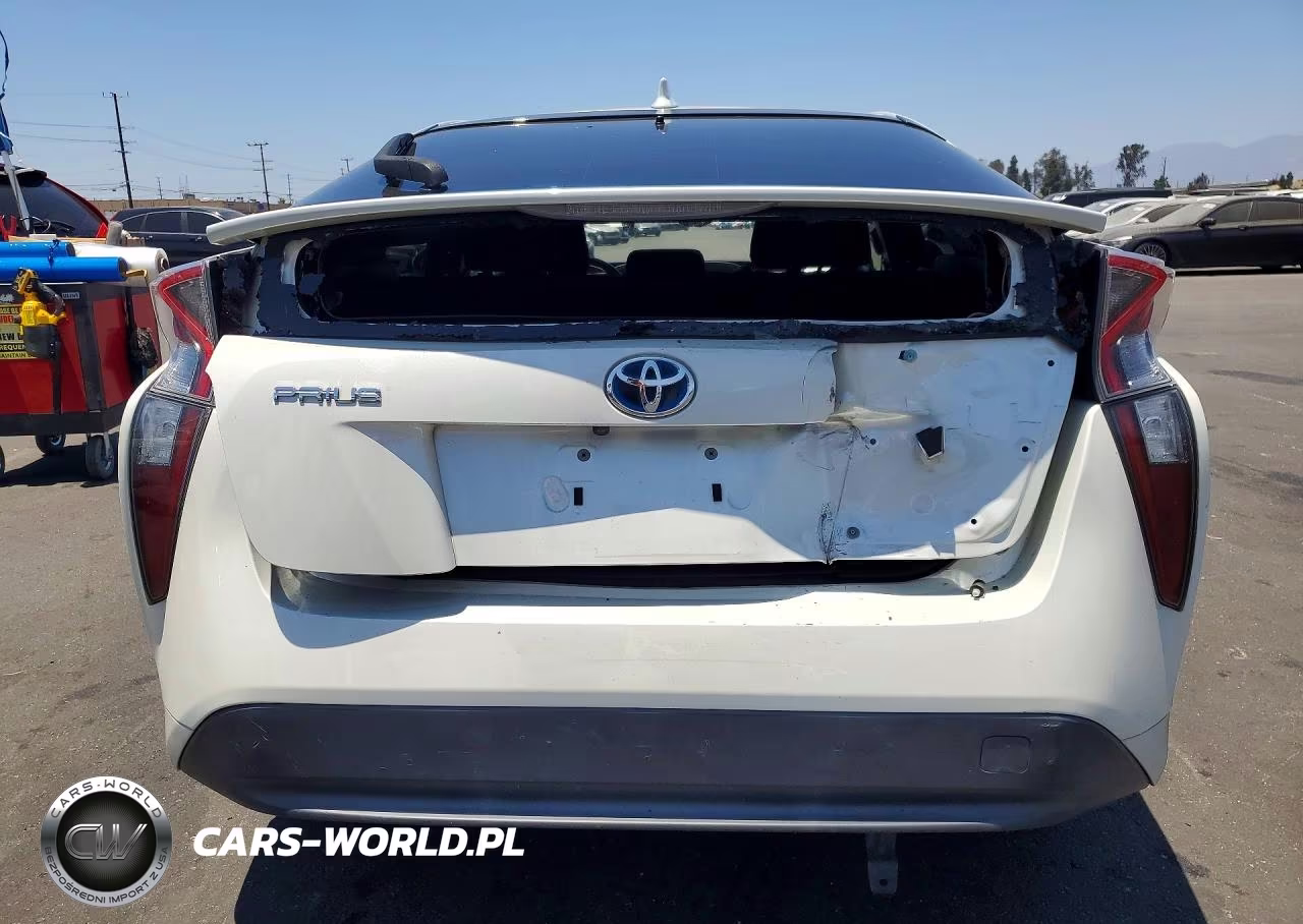2017 Toyota Prius Two VIN:JTDKBRFUXH3553945 - 6