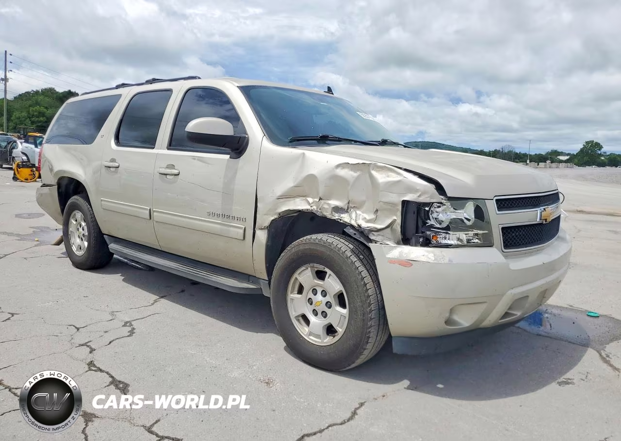 2013 Chevrolet Suburban C1500 Lt VIN:1GNSCJE05DR306635 - 4