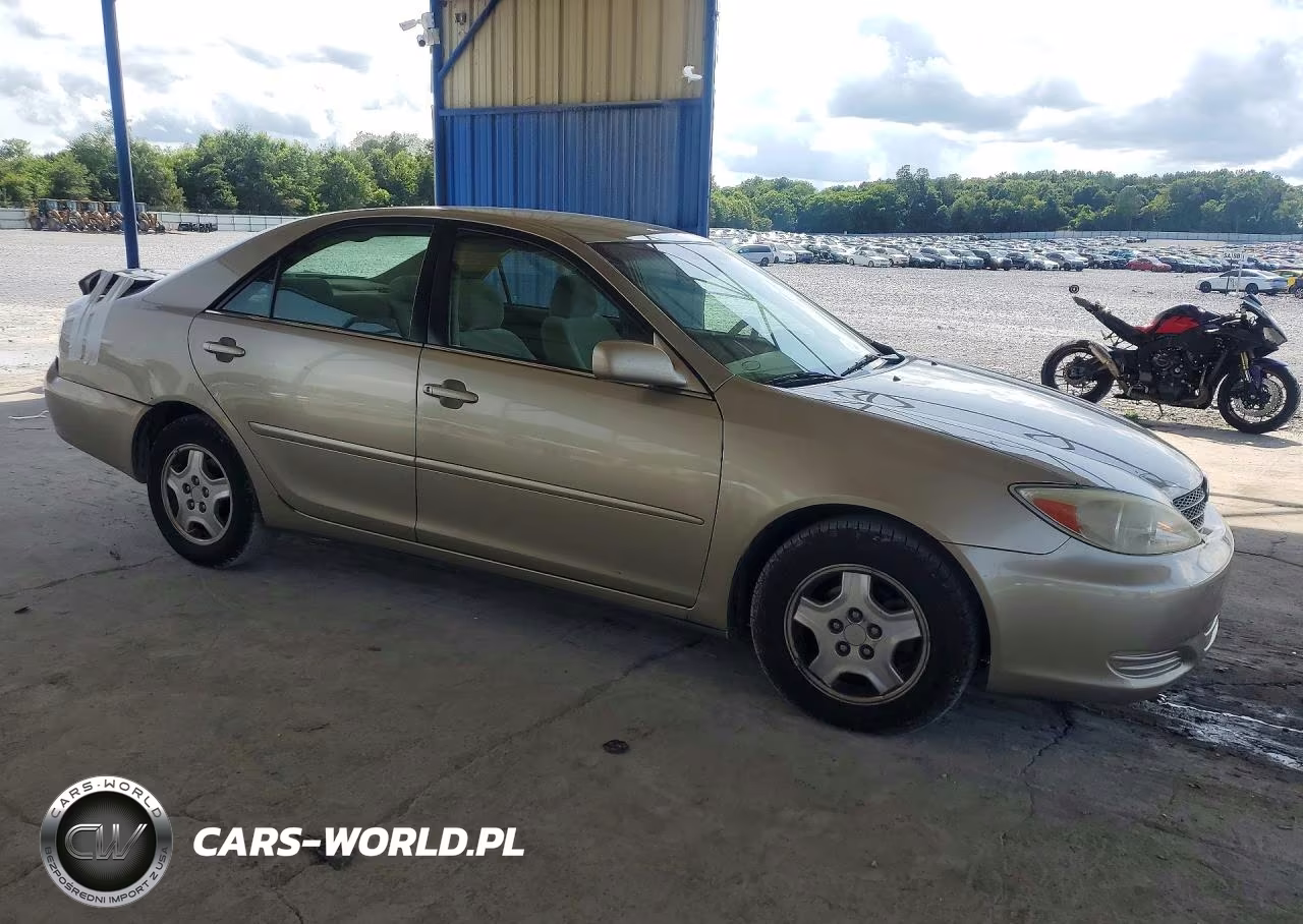 2003 Toyota Camry Le V6 VIN:4T1BF32K43U556408 - 4