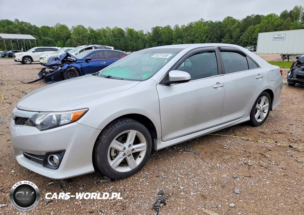 2012 Toyota Camry Se – zdjęcie 1 z 12
