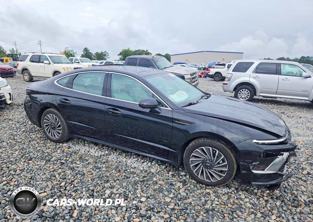 2024 Hyundai Sonata Hybrid Limited VIN:KMHL54JJ4RA092729 - 4