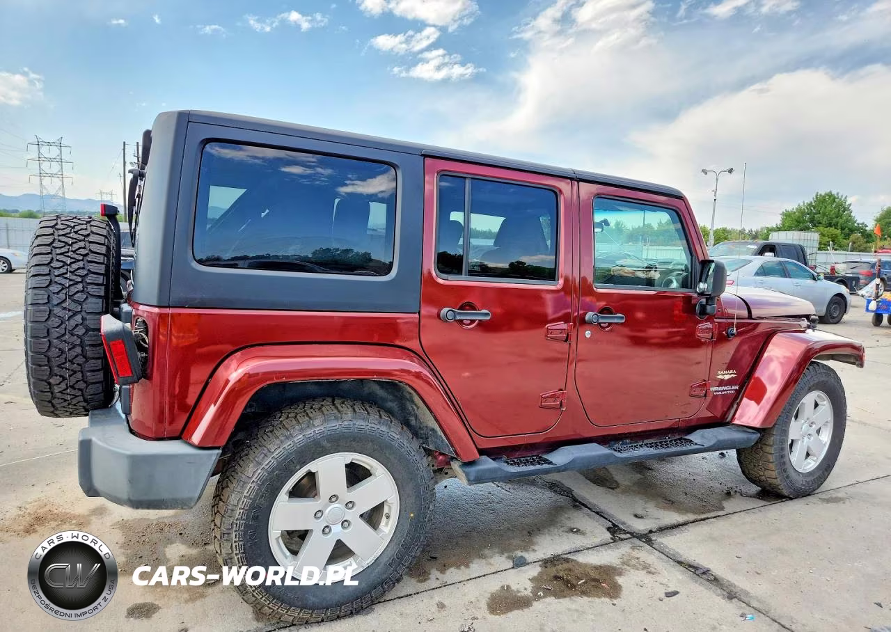 2008 Jeep Wrangler Unlimited Sahara VIN:1J8GA59128L534883 - 3