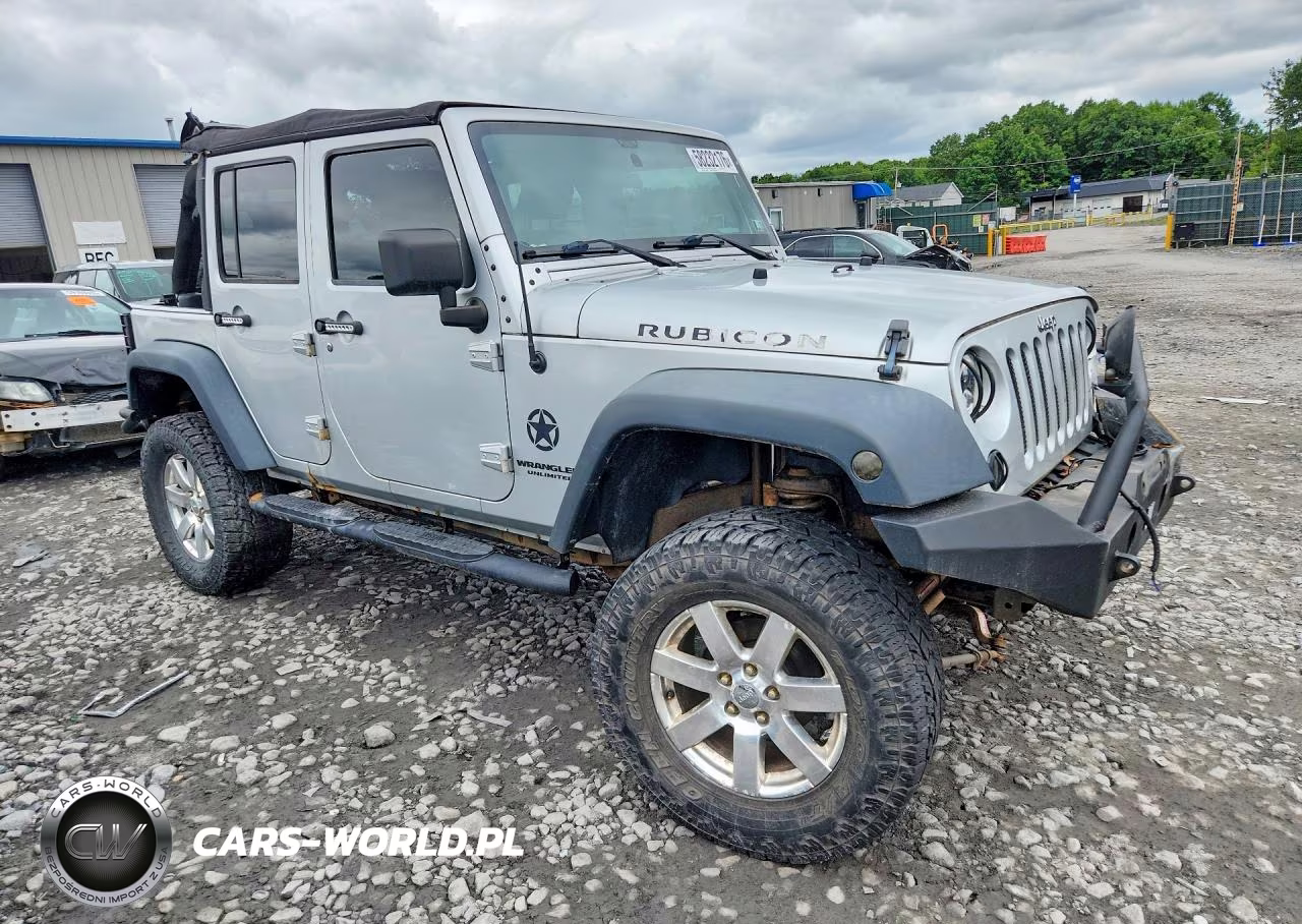 2010 Jeep Wrangler Unlimited Rubicon VIN:1J4BA6H19AL172950 - 4