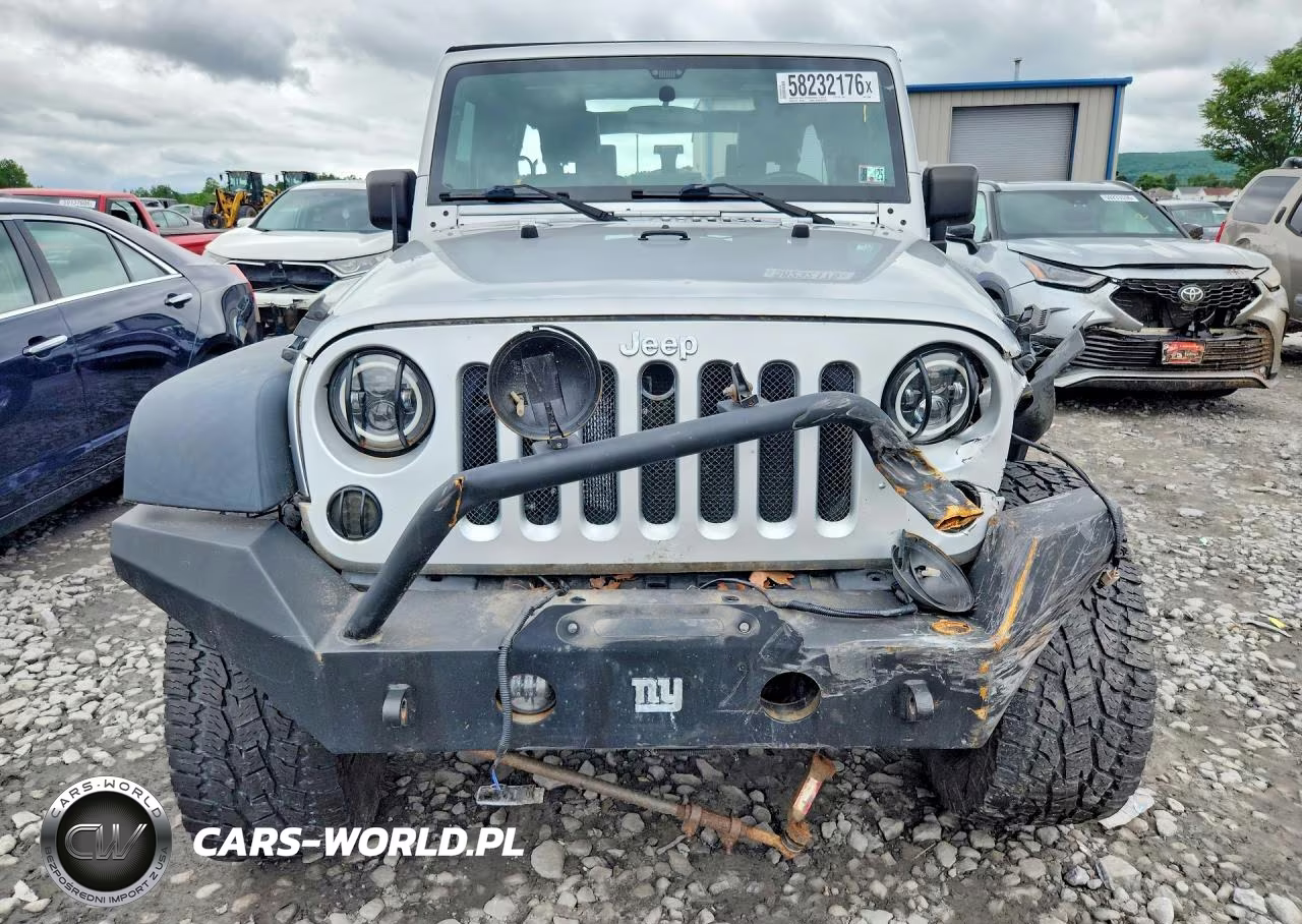 2010 Jeep Wrangler Unlimited Rubicon VIN:1J4BA6H19AL172950 - 5
