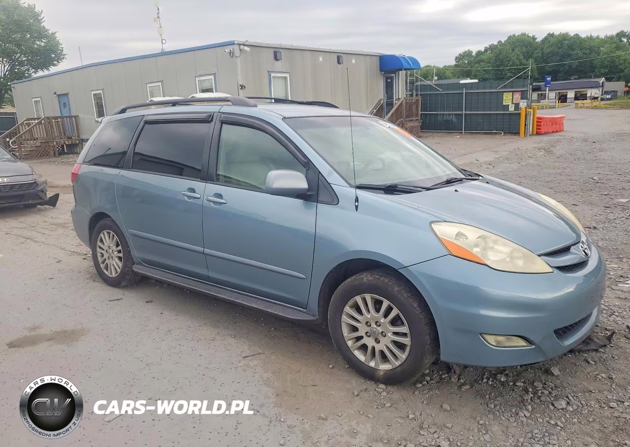 2009 Toyota Sienna VIN:5TDZK22CX9S237402 - 4