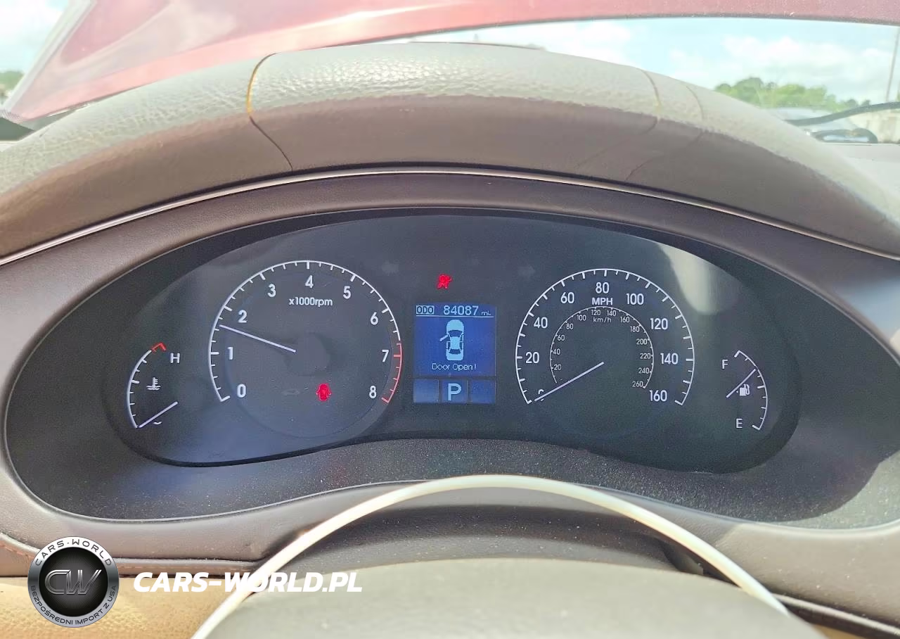 2010 Hyundai Genesis 3.8L VIN:KMHGC4DE7AU076548 - 9