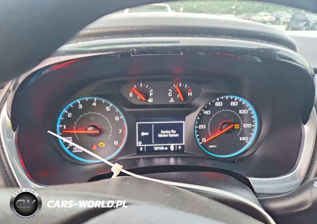 2018 Chevrolet Traverse Ls VIN:1GNERFKW4JJ102260 - 9