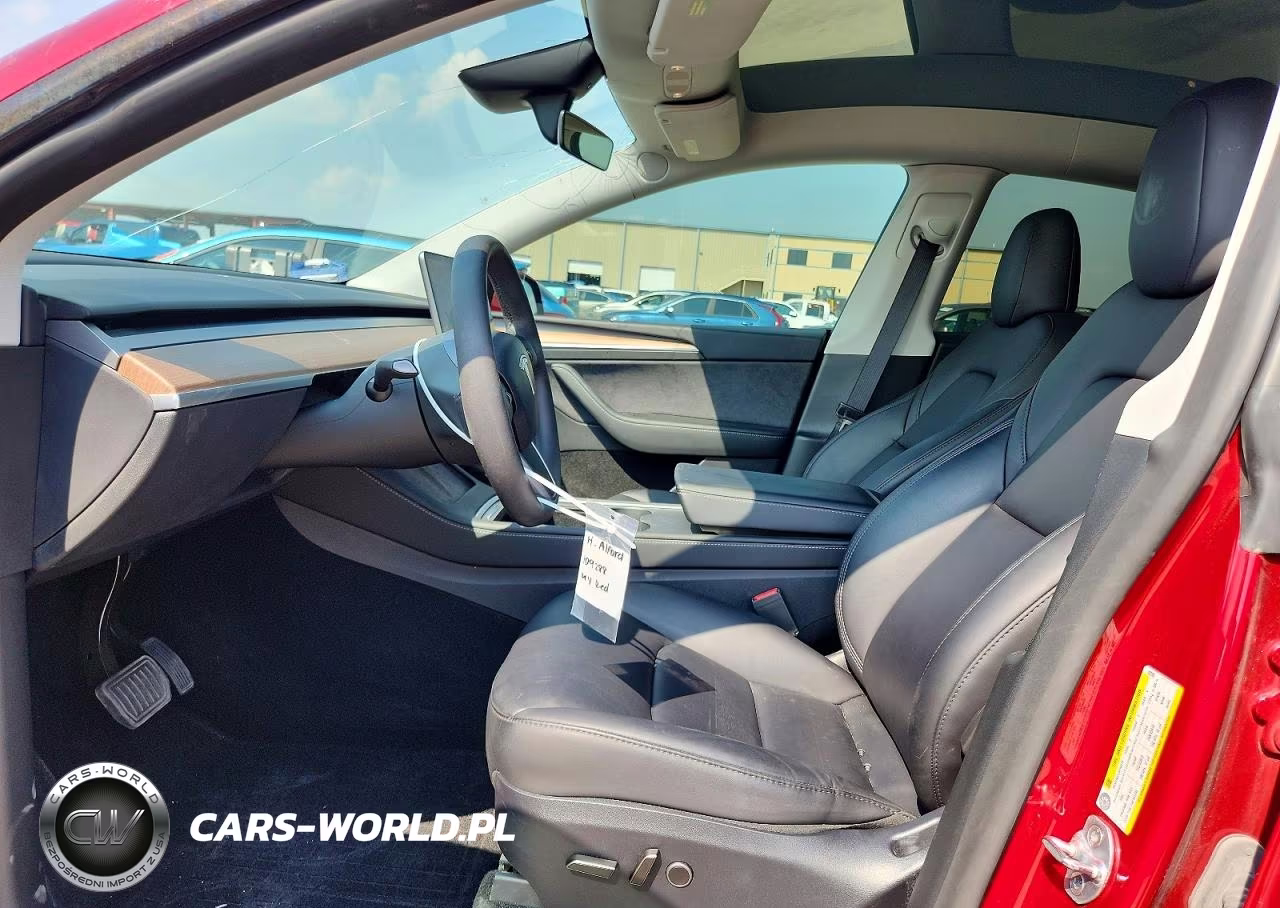 2024 Tesla Model Y VIN:7SAYGDED6RF109288 - 7