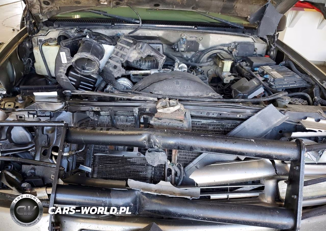 2000 Chevrolet Tahoe K1500 VIN:1GNEK13RXYR185303 - 11