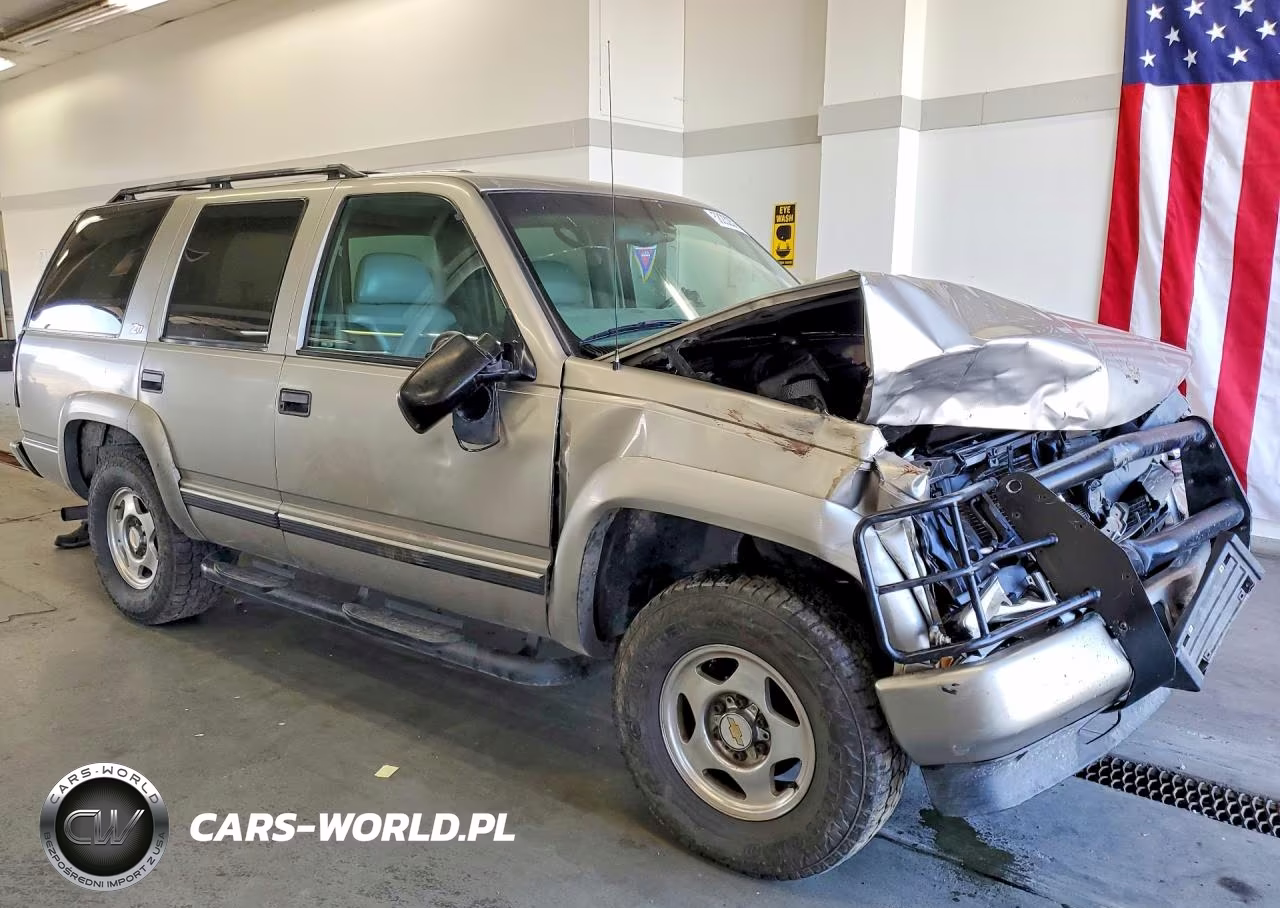 2000 Chevrolet Tahoe K1500 VIN:1GNEK13RXYR185303 - 4