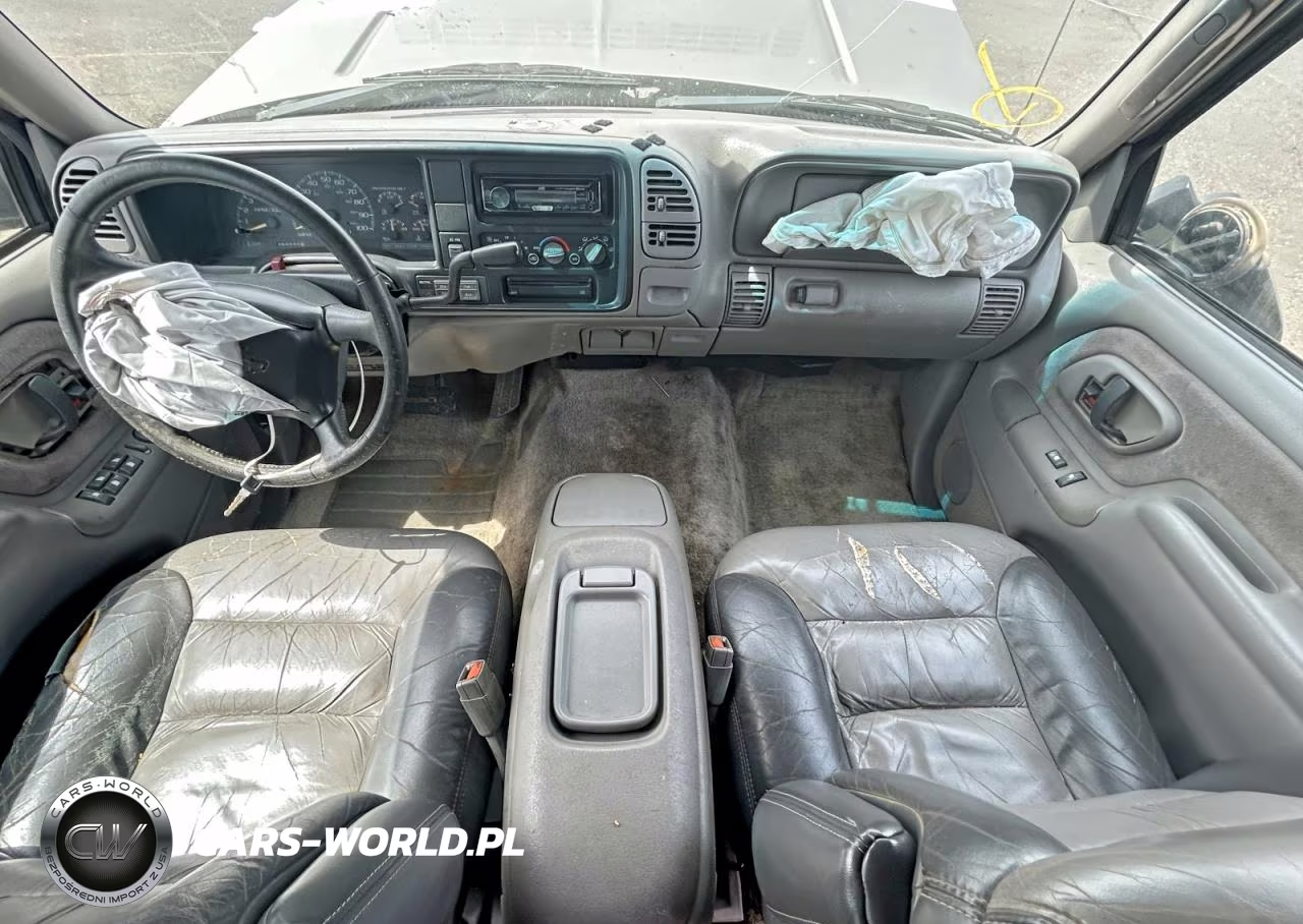 2000 Chevrolet Tahoe K1500 VIN:1GNEK13RXYR185303 - 8