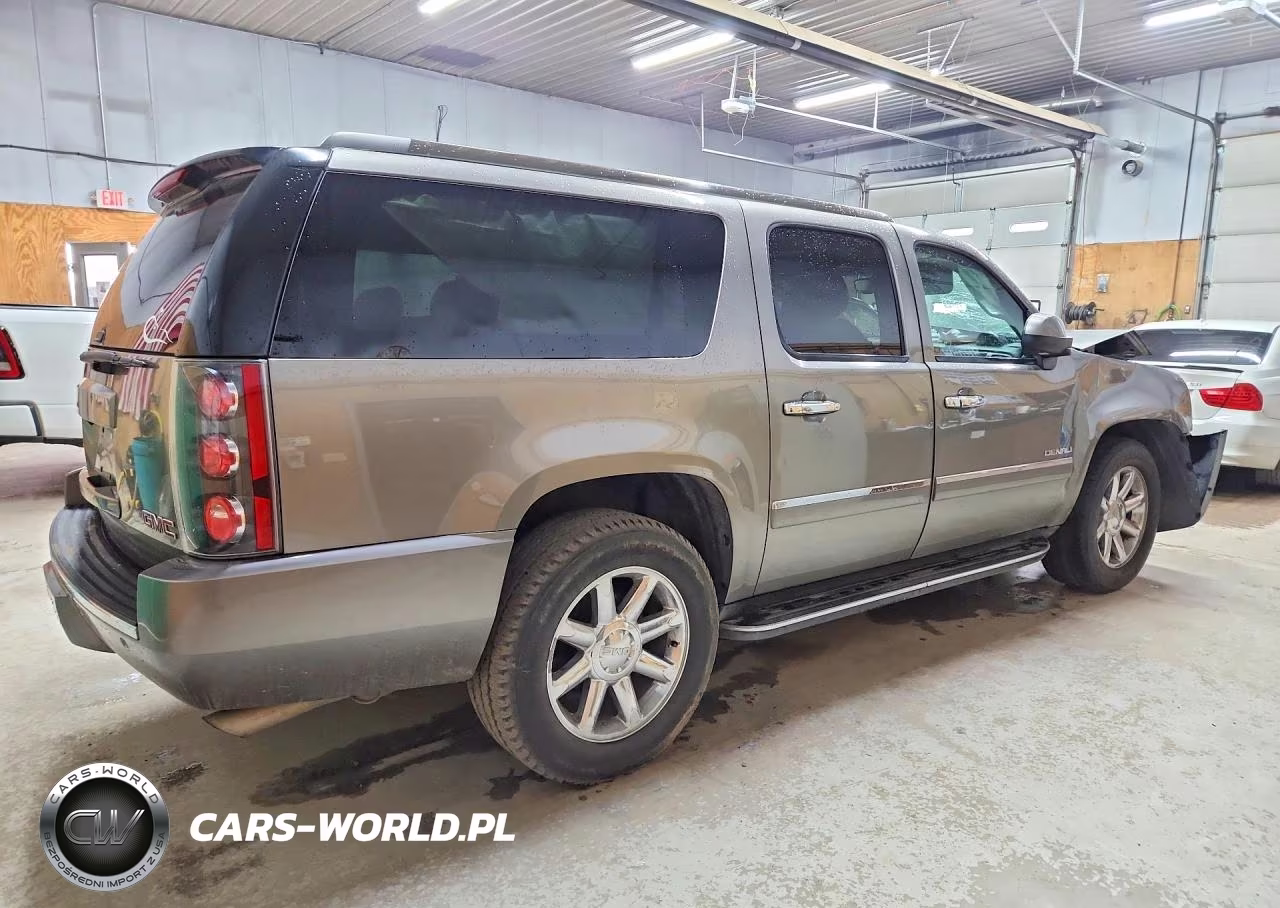 2012 GMC Yukon Xl Denali VIN:1GKS2MEF7CR266921 - 3