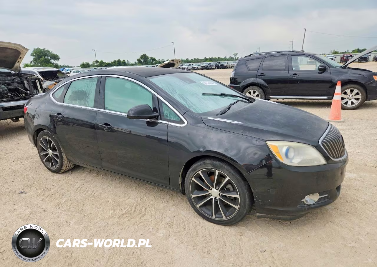 2017 Buick Verano Sport Touring VIN:1G4PR5SK4H4101817 - 4