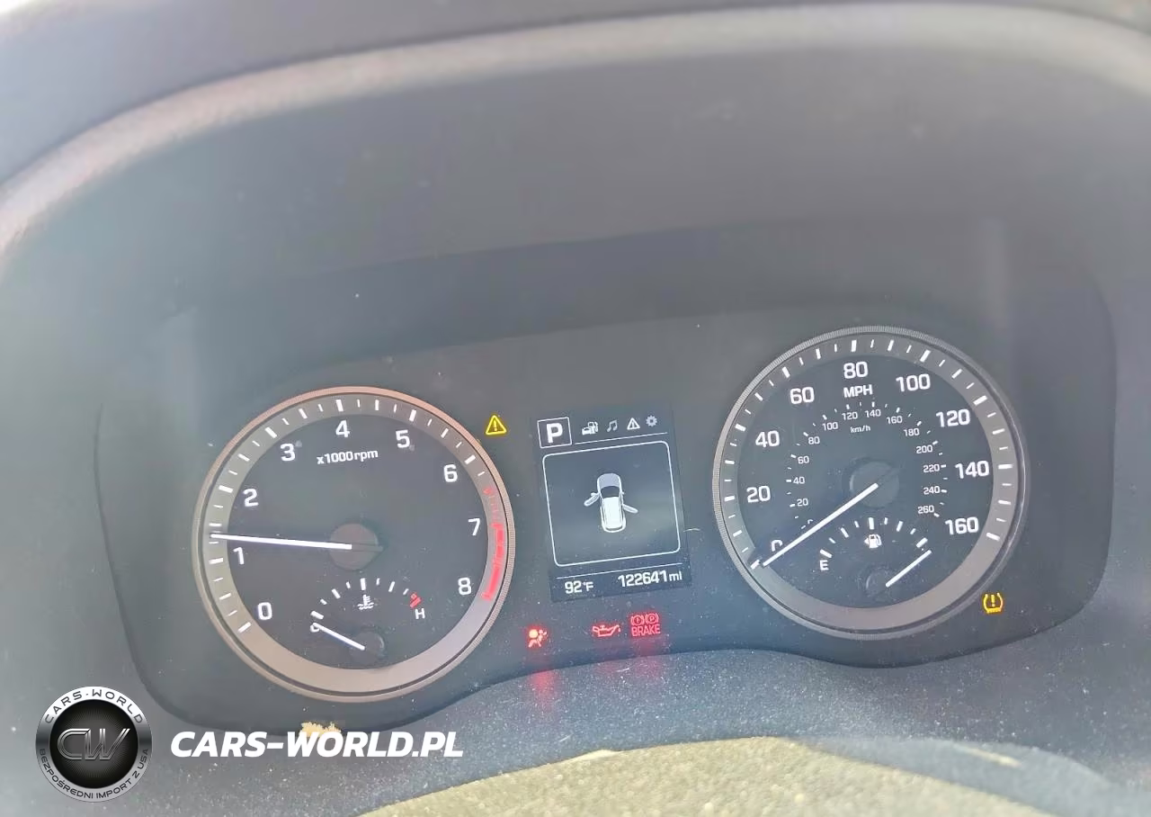 2018 Hyundai Tucson Sport VIN:KM8J33AL7JU799884 - 9
