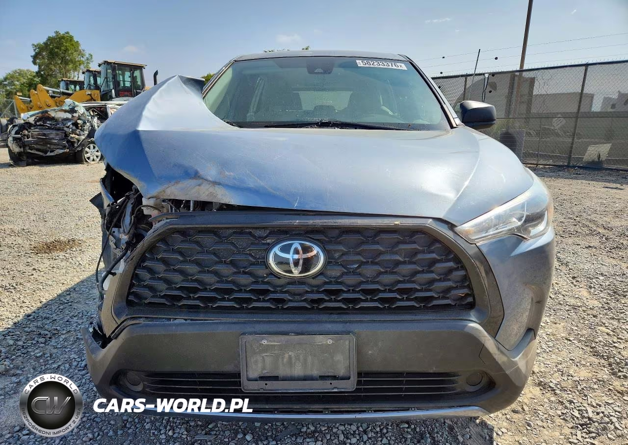2022 Toyota Corolla Cross L VIN:7MUAAAAG2NV030565 - 5