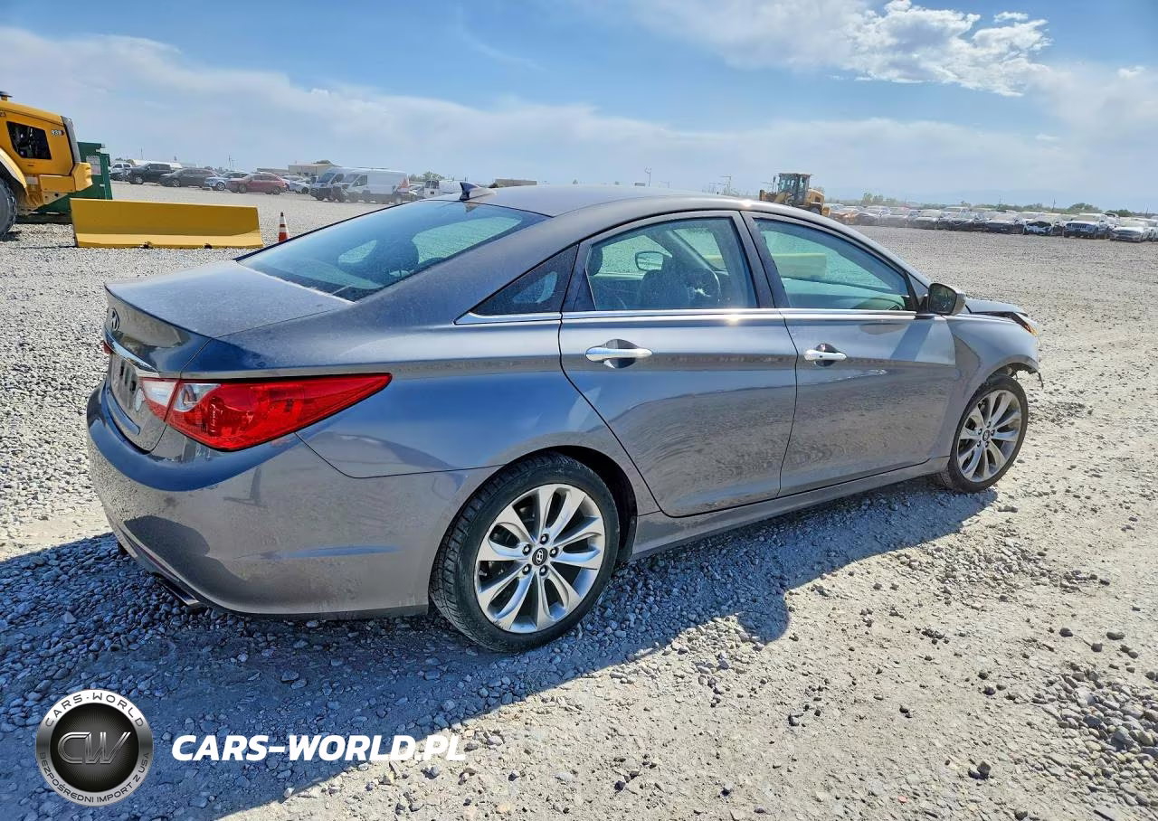 2013 Hyundai Sonata Se VIN:5NPEC4AC1DH796831 - 3