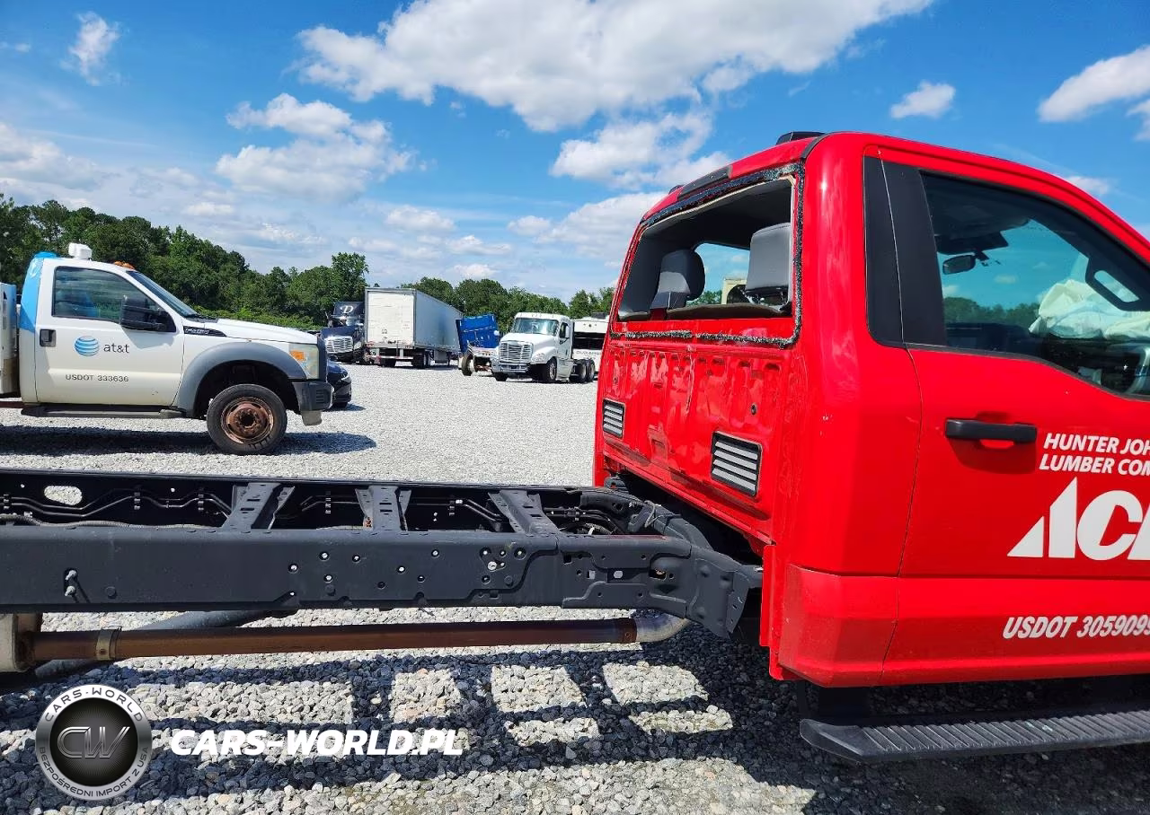 2024 Ford F550 Super Duty VIN:1FDUF5GNXRDA22877 - 10