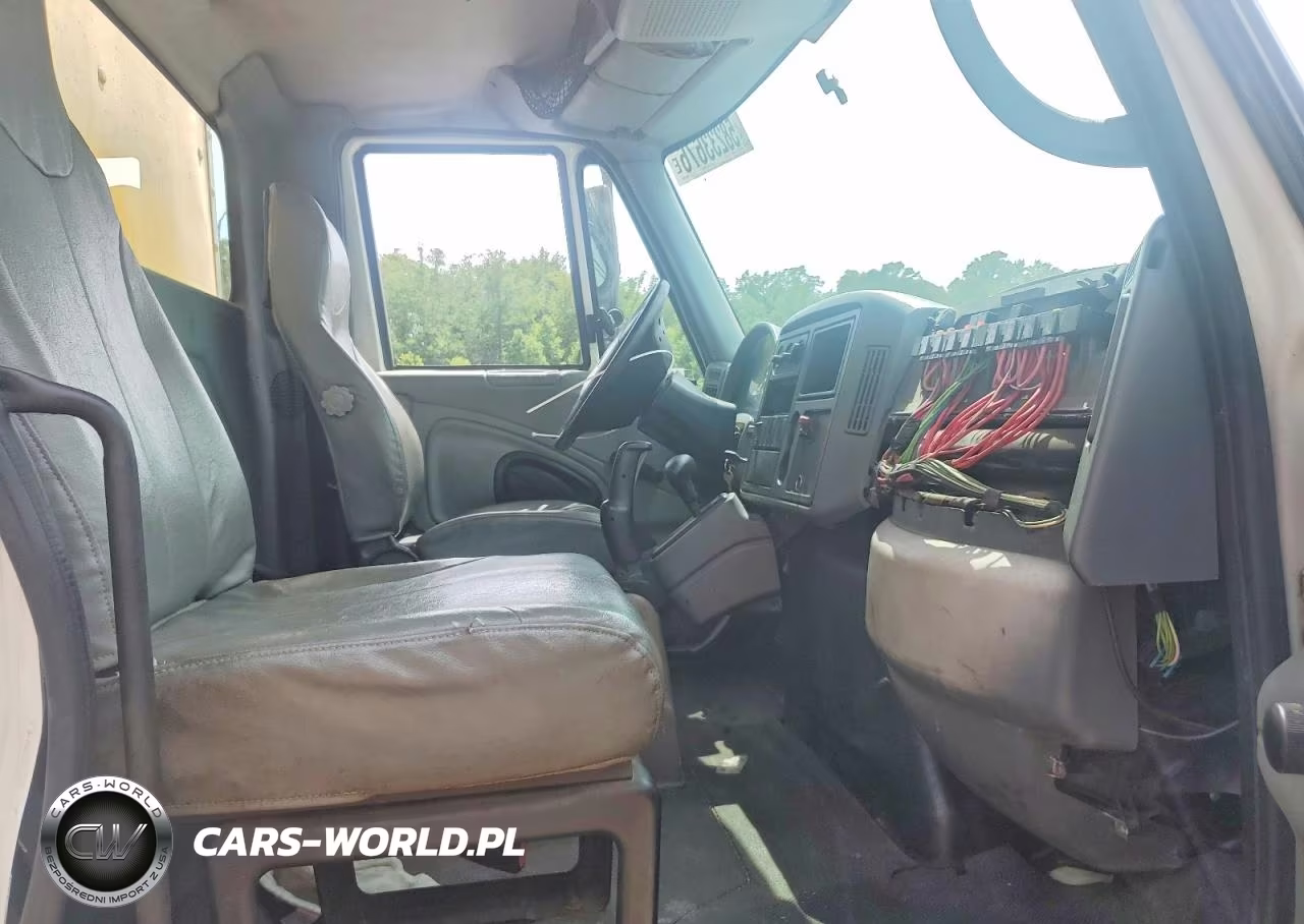 2003 International 4300 Box Truck VIN:1HTMMAAM23H577215 - 5
