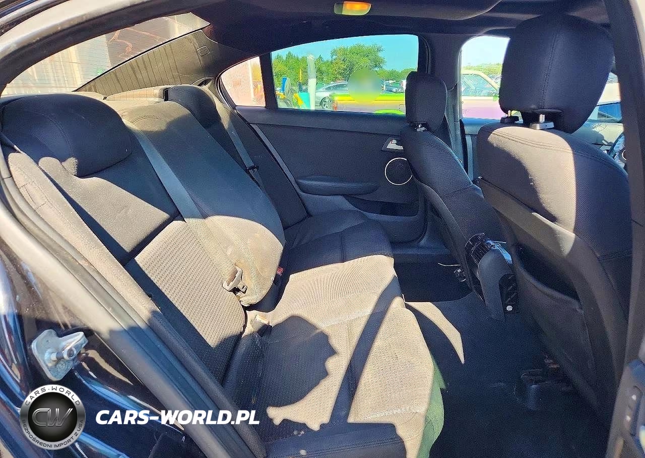 2008 Pontiac G8 VIN:6G2ER57748L131655 - 10