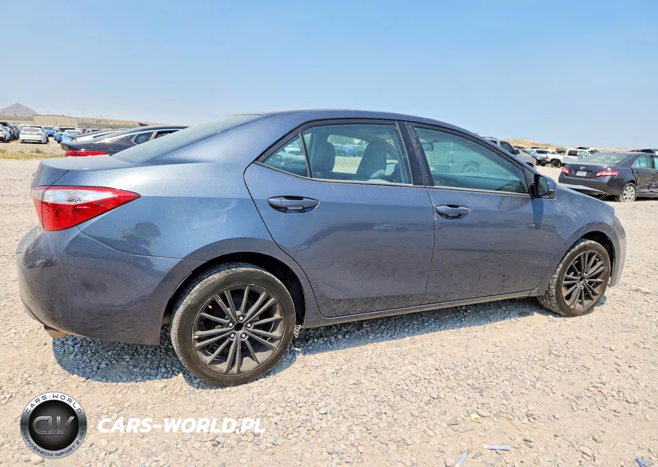 2016 Toyota Corolla Le VIN:2T1BURHE3GC589031 - 3