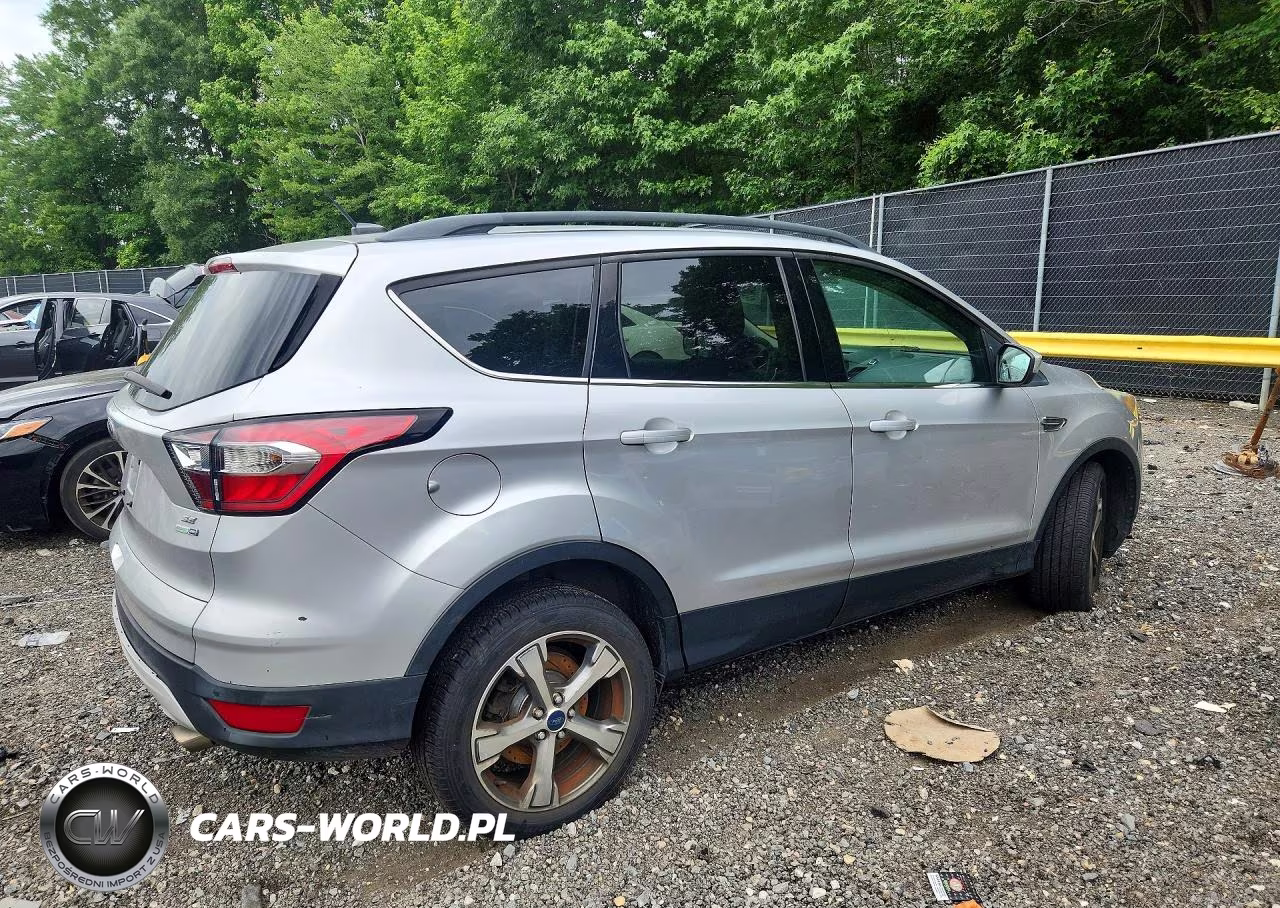 2017 Ford Escape Se VIN:1FMCU9GD1HUC16678 - 3