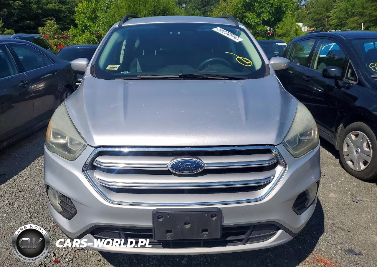 2017 Ford Escape Se VIN:1FMCU9GD1HUC16678 - 5
