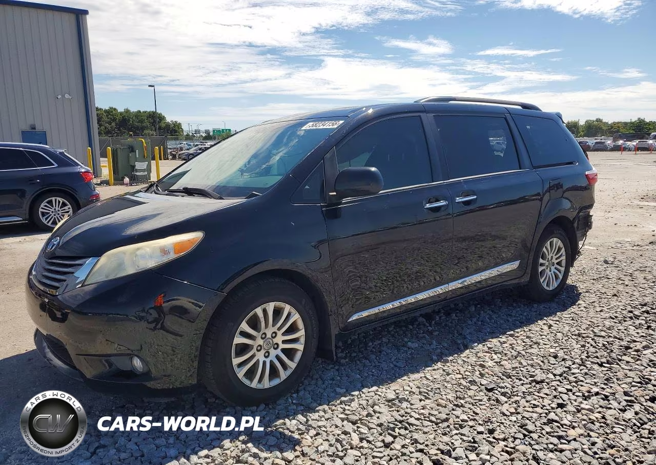 2017 Toyota Sienna Xle 8-Passenger – zdjęcie 1 z 13