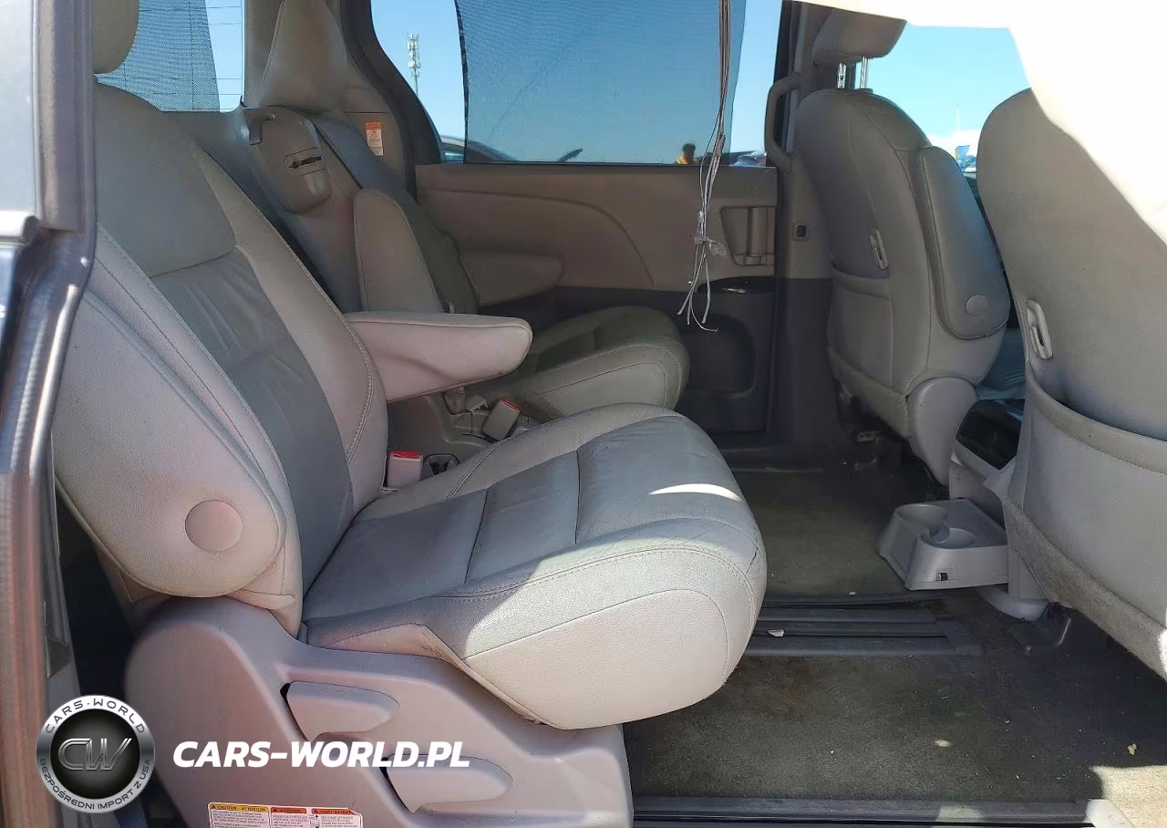 2017 Toyota Sienna Xle 8-Passenger VIN:5TDYZ3DC2HS835119 - 11