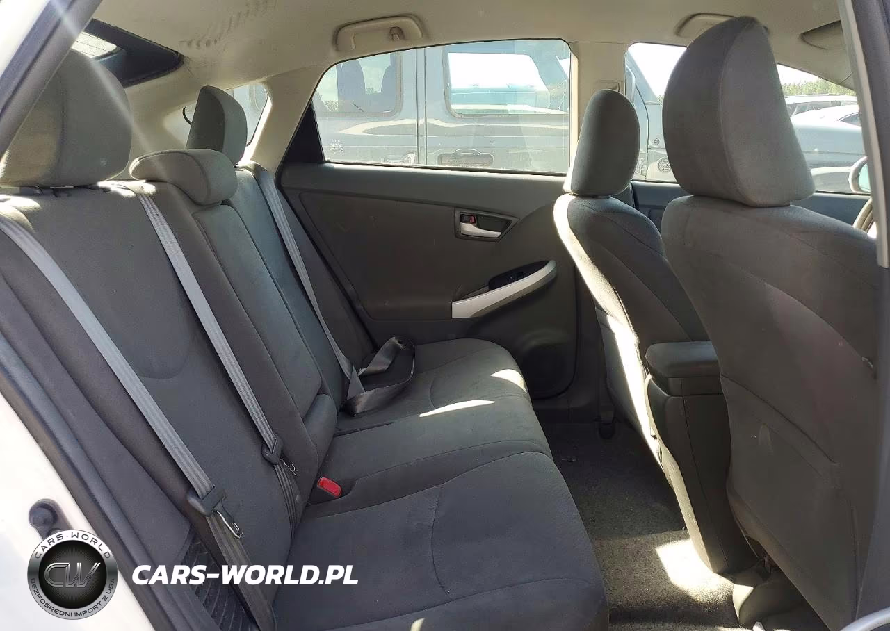 2011 Toyota Prius Two VIN:JTDKN3DU9B1368215 - 10