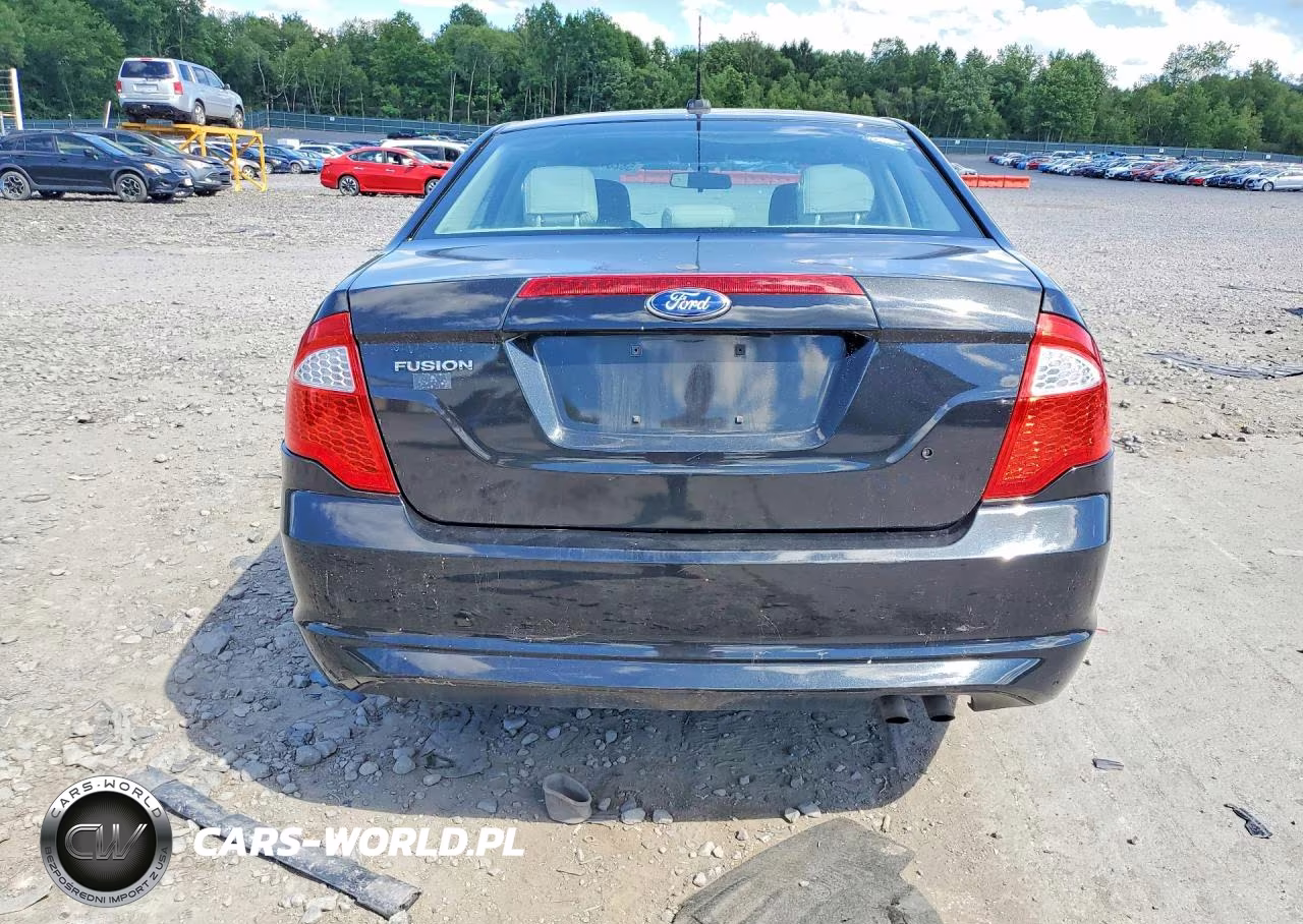 2012 Ford Fusion S VIN:3FAHP0GA5CR449889 - 6