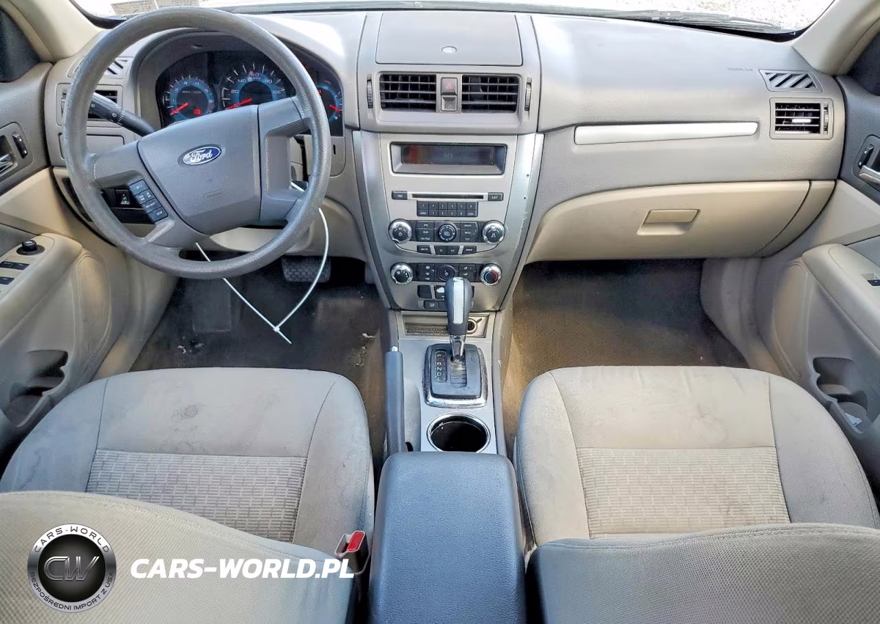 2012 Ford Fusion S VIN:3FAHP0GA5CR449889 - 8