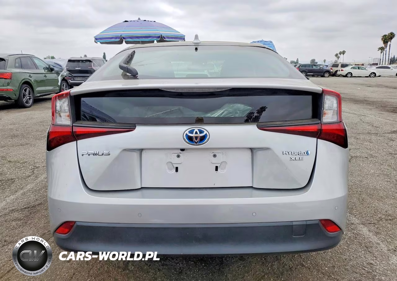 2021 Toyota Prius Xle VIN:JTDKAMFU8M3140907 - 6