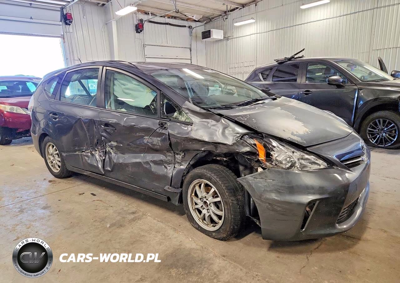 2012 Toyota Prius V Three VIN:JTDZN3EU3C3138186 - 4