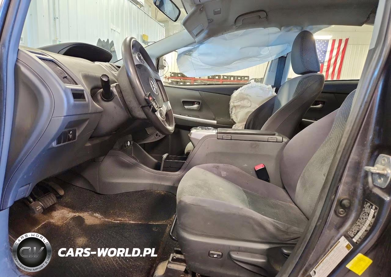 2012 Toyota Prius V Three VIN:JTDZN3EU3C3138186 - 7