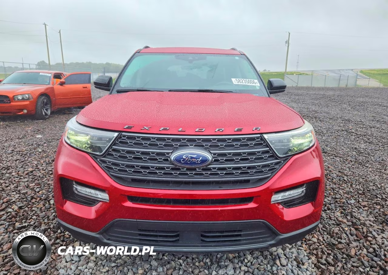2022 Ford Explorer Xlt VIN:1FMSK8DH5NGB24650 - 5
