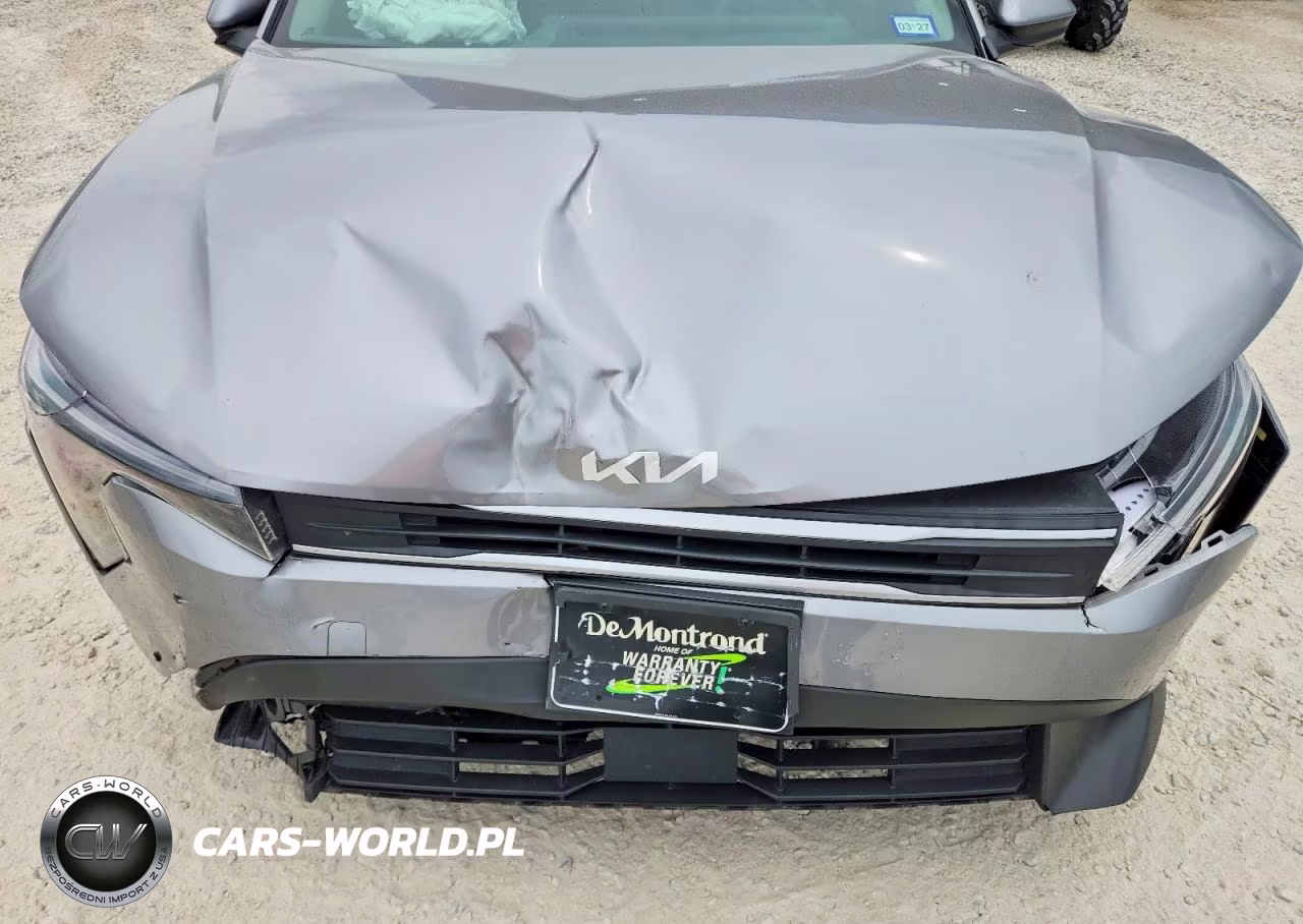 2025 Kia K4 Lxs VIN:3KPFT4DE8SE011370 - 11