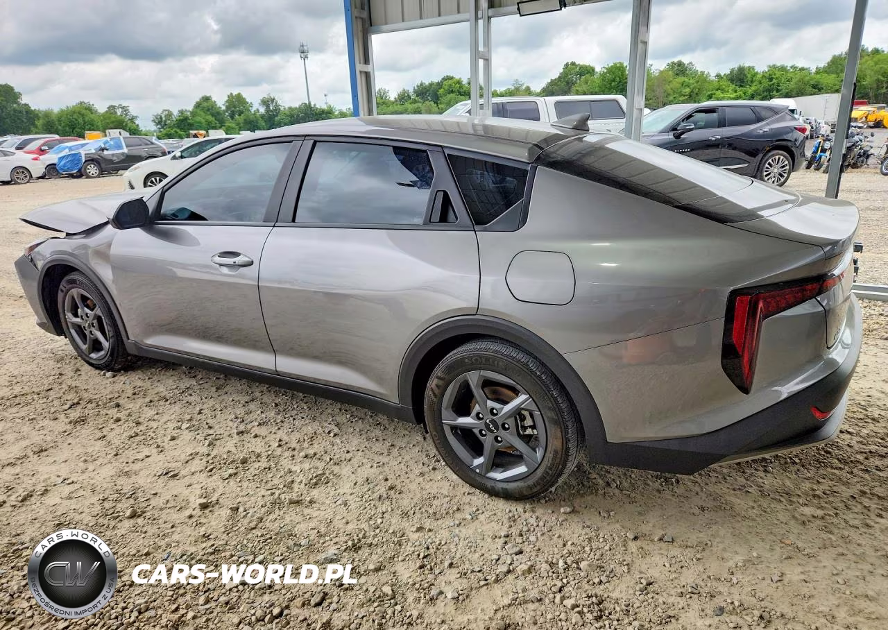 2025 Kia K4 Lxs VIN:3KPFT4DE8SE011370 - 2