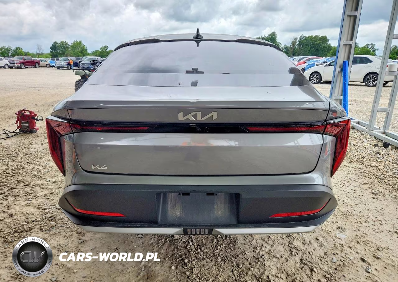 2025 Kia K4 Lxs VIN:3KPFT4DE8SE011370 - 6