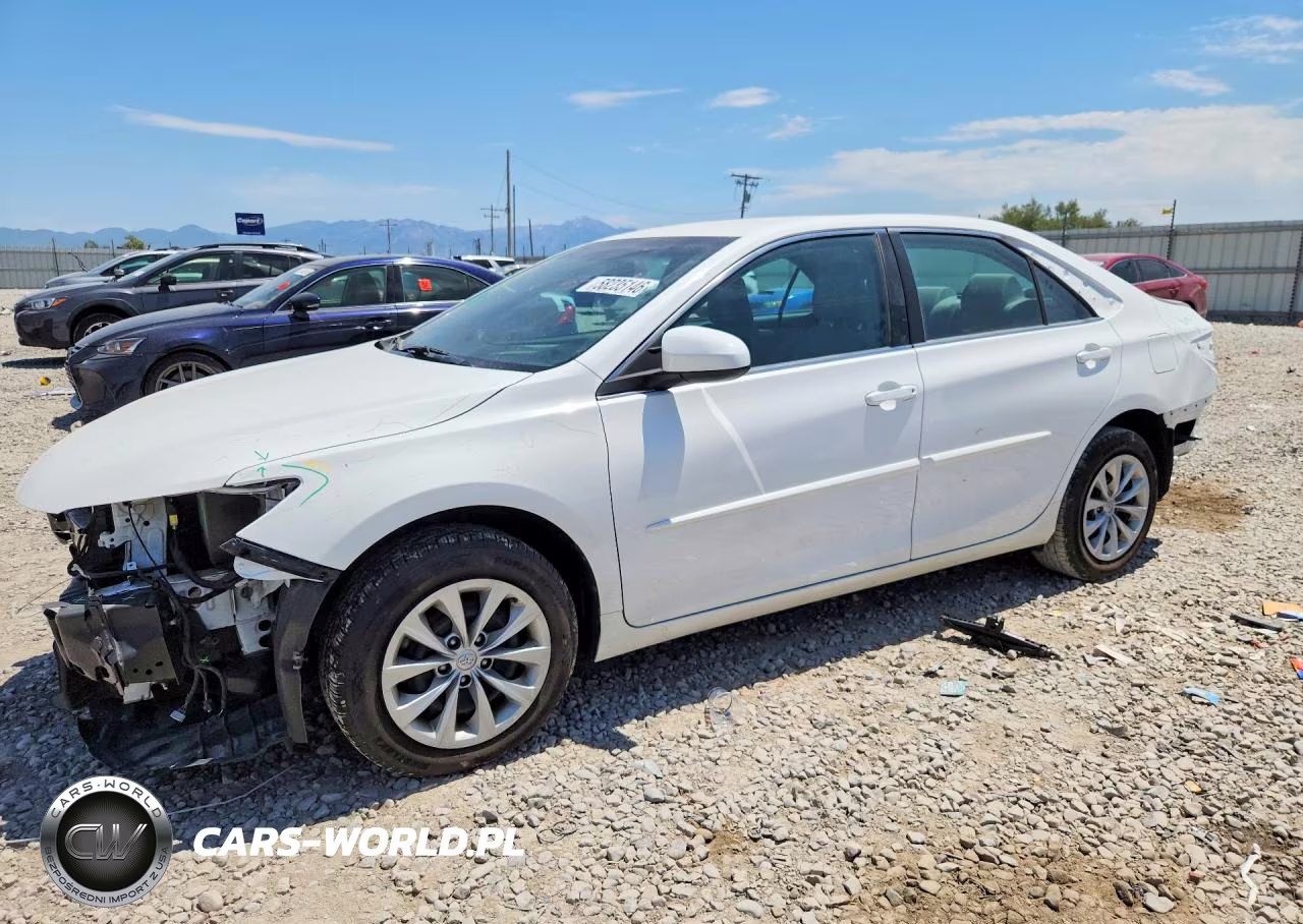 2016 Toyota Camry Le