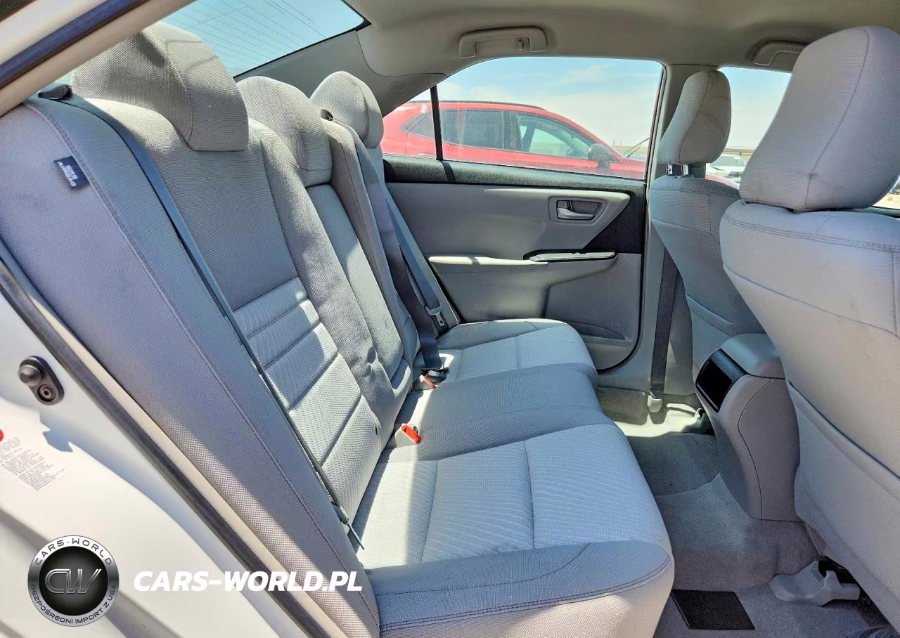 2016 Toyota Camry Le VIN:4T4BF1FK7GR525762 - 10