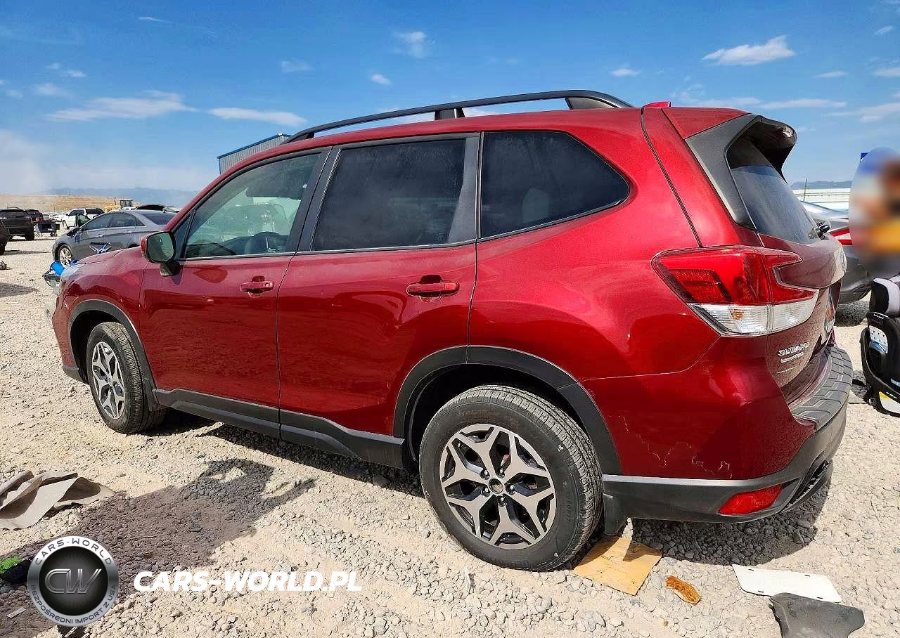 2020 Subaru Forester Premium VIN:JF2SKAJC7LH431072 - 2
