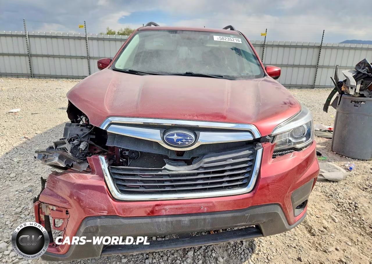 2020 Subaru Forester Premium VIN:JF2SKAJC7LH431072 - 5