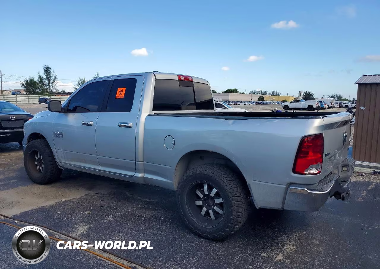 2018 Ram 1500 Slt VIN:1C6RR7GG4JS300632 - 2