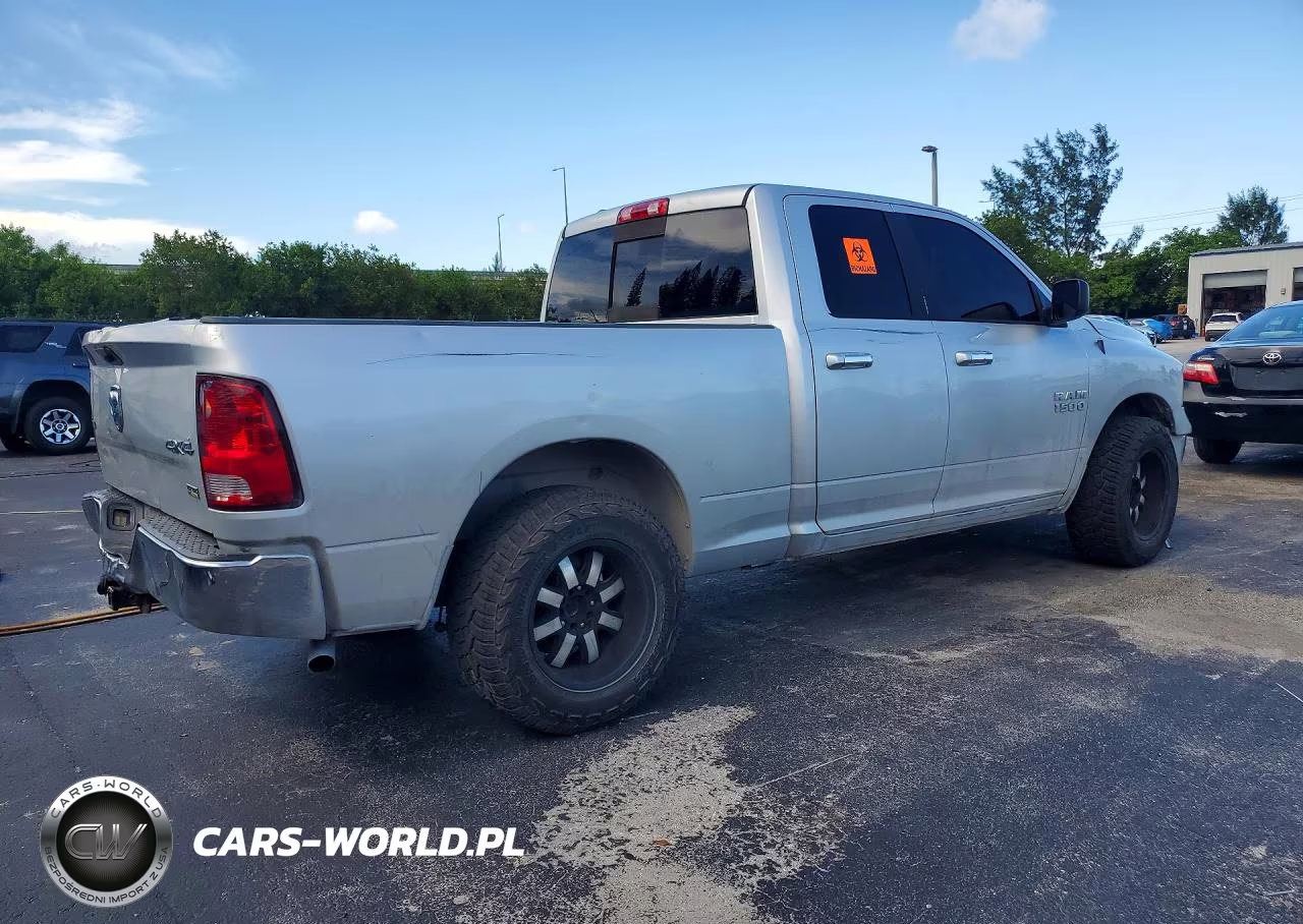 2018 Ram 1500 Slt VIN:1C6RR7GG4JS300632 - 3