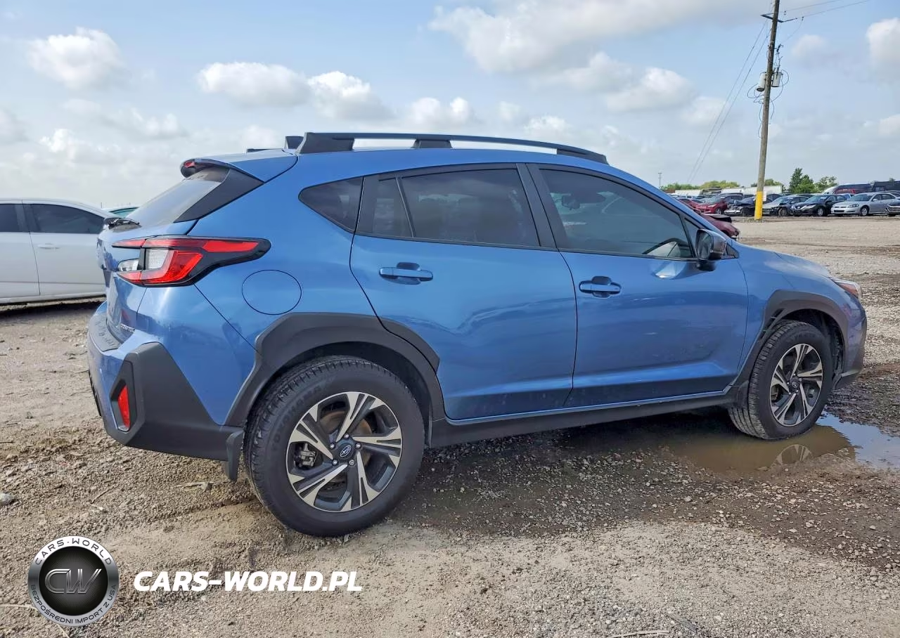 2024 Subaru Crosstrek Premium VIN:JF2GUADC6RH223124 - 3