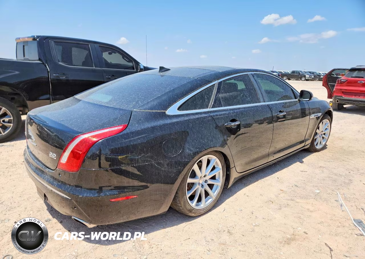 2015 Jaguar Xj VIN:SAJWJ1CDXF8V79327 - 3