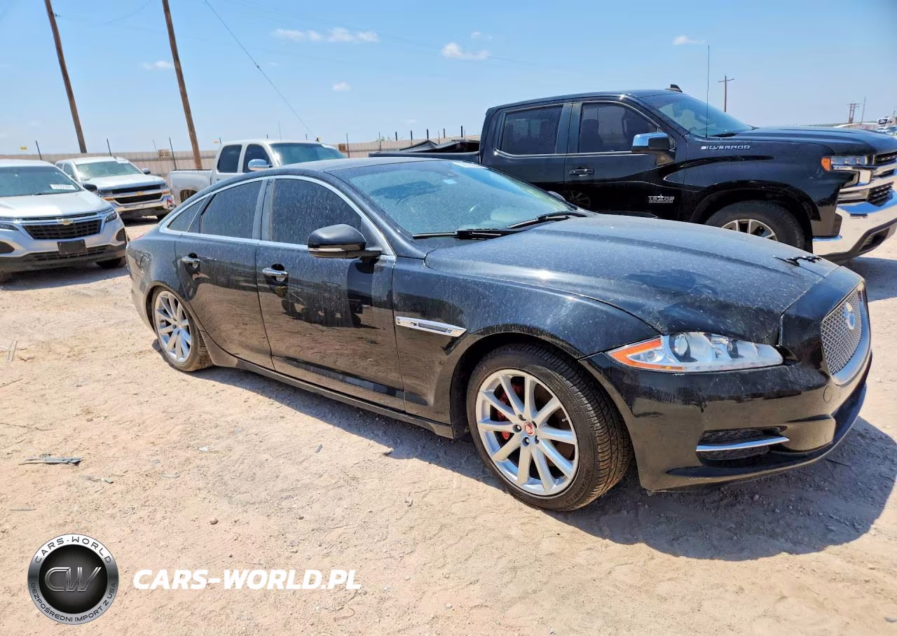 2015 Jaguar Xj VIN:SAJWJ1CDXF8V79327 - 4