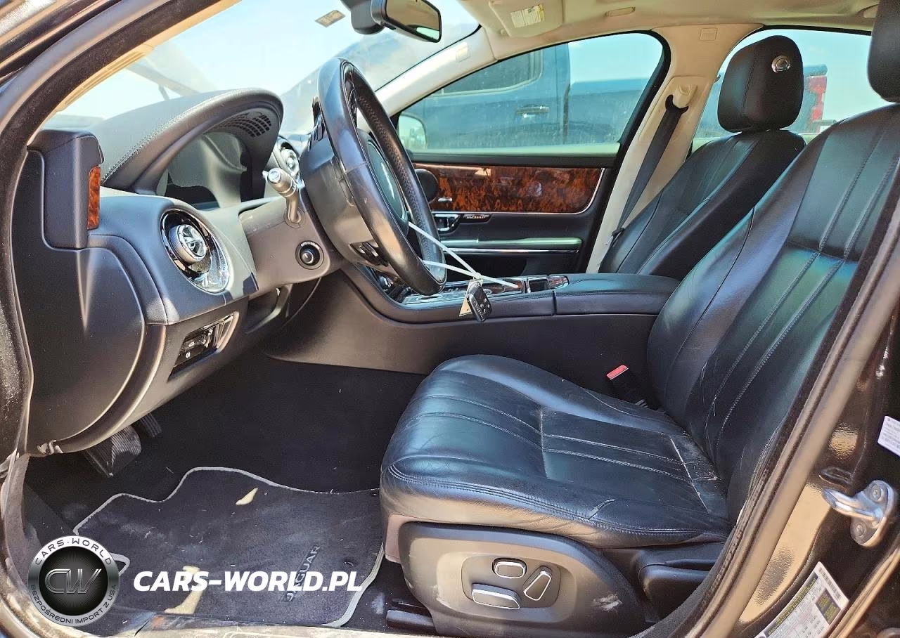 2015 Jaguar Xj VIN:SAJWJ1CDXF8V79327 - 7