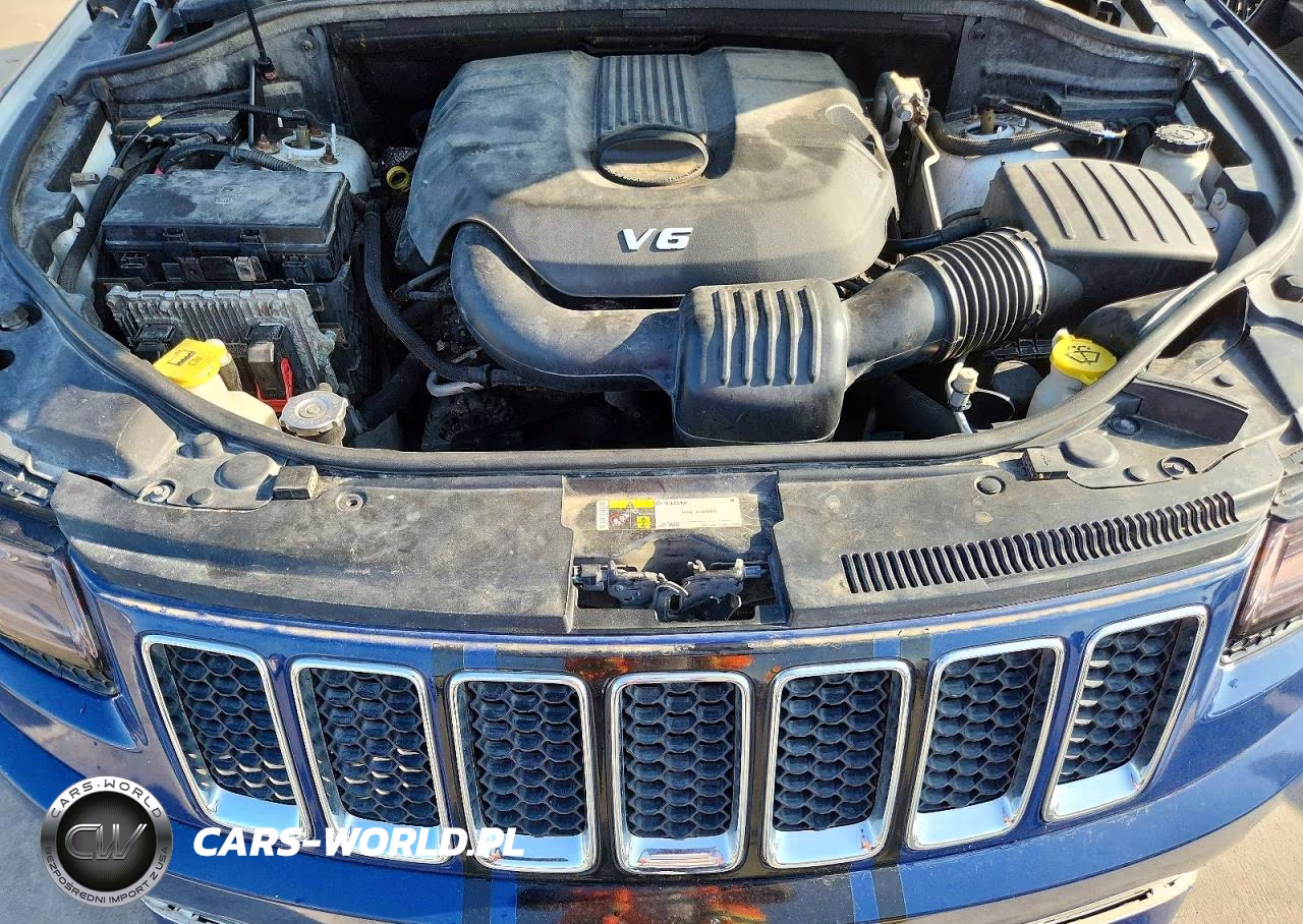 2015 Jeep Grand Cherokee Overland VIN:1C4RJFCGXFC753333 - 12